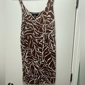 Brown and White Sleeveless Dress